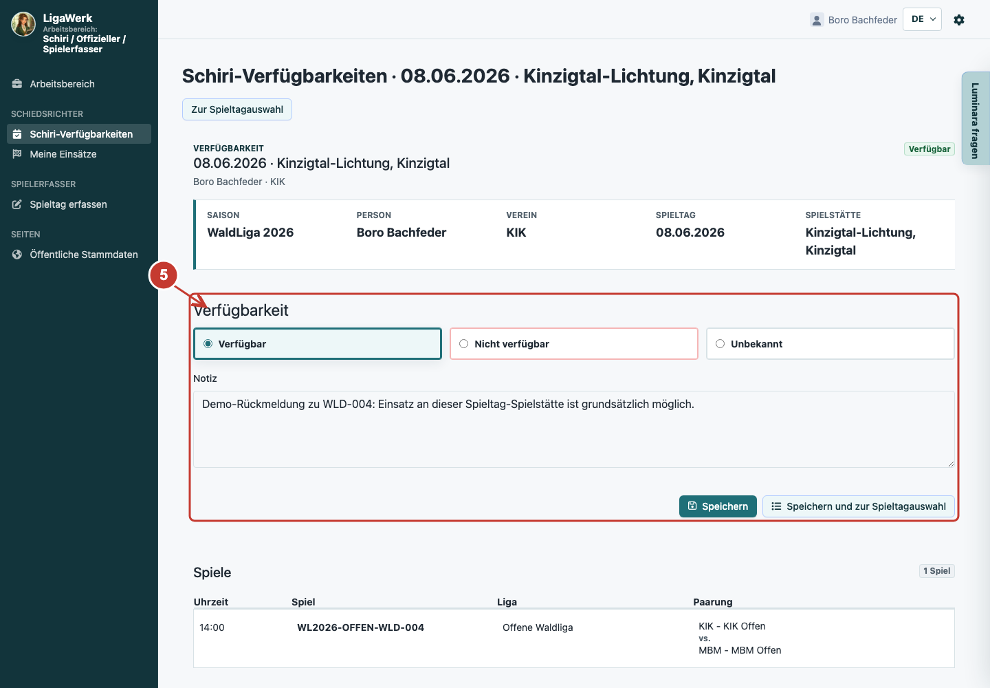 Echtes Verfügbarkeitsformular mit Person, Saison, Datum und Spielstätte sowie markierten Statusoptionen, Notiz und beiden Speicheraktionen.